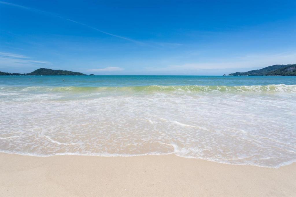 Long Beach Hotel Patong Exterior foto