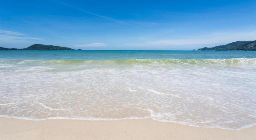 Long Beach Hotel Patong Exterior foto